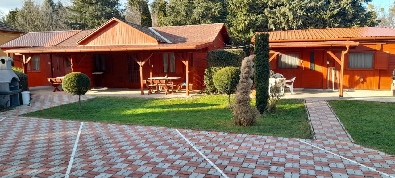 Kéri Apartman Mosonmagyaróvár Exterior foto