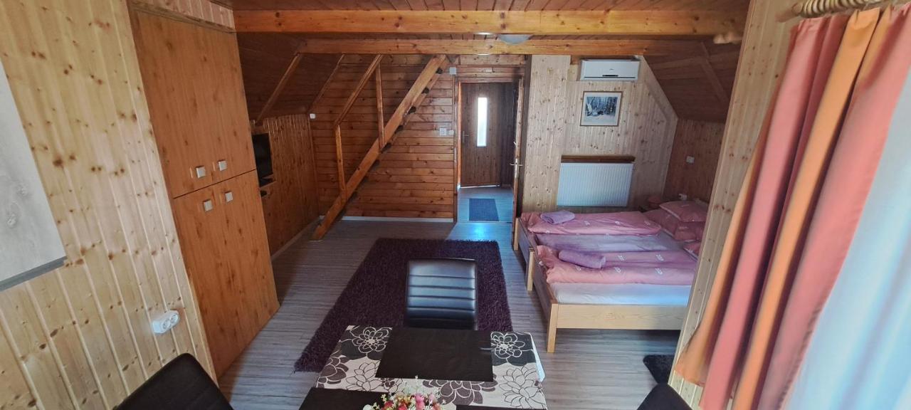 Kéri Apartman Mosonmagyaróvár Exterior foto