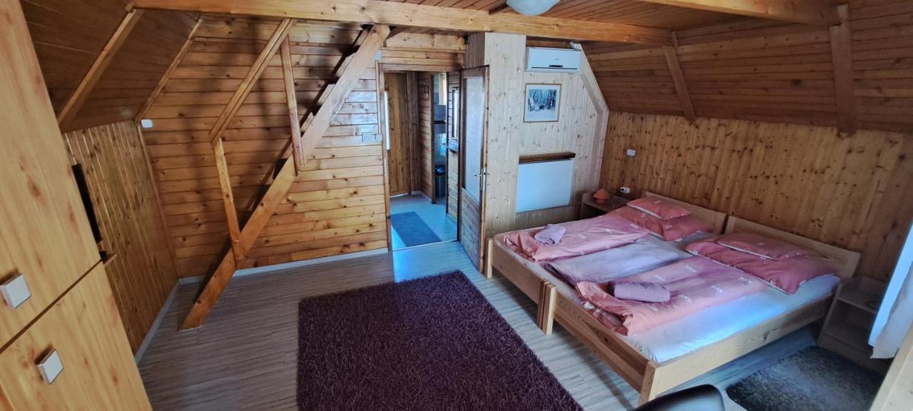 Kéri Apartman Mosonmagyaróvár Exterior foto