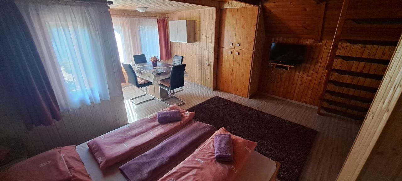 Kéri Apartman Mosonmagyaróvár Exterior foto