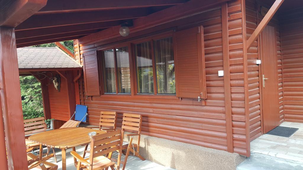 Kéri Apartman Mosonmagyaróvár Exterior foto
