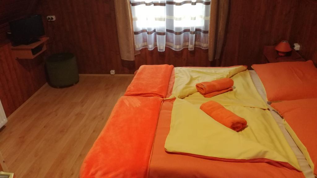Kéri Apartman Mosonmagyaróvár Exterior foto